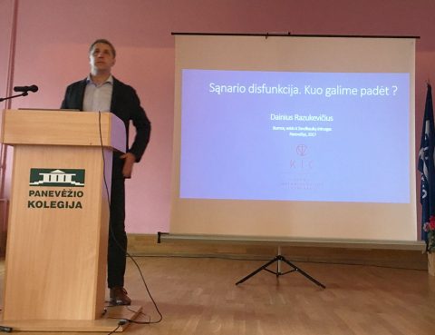 Smilkininio apatinio žandikaulio sąnario difunkcija